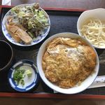 Kasuriya - カツ丼定食 850円