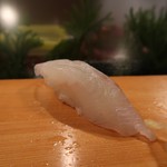 冨久栄鮨 - ヒラメ
