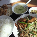 中国料理 同楽縁 - 若ニラ定食 630円