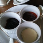 ラウンジ＆バー ハカタガワ - クロテッドクリーム＆ジャム