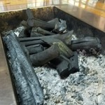 野原川観光センター - 炭もたっぷり入れてくれます