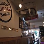 マンチズ バーガー シャック - 