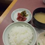天ぷら新宿つな八 - 食事