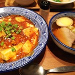 人人人 - 麻婆豆腐かけご飯と半ラーメン