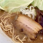 あづみのら～めん あづみ亭 - しょうゆとんこつ(¥750) 激辛(+¥50) キャベツ(+¥110)