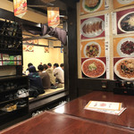 台湾料理味加 - 店内