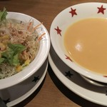 ステーキのどん - コーンスープ&ミニフレッシュサラダ￥302