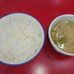 マルコ - 定食のスープとご飯（大盛り無料）