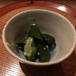 きゃっち - お通しの「きゅうりの塩麹漬け」