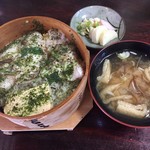 越後の味やまぼうし - セットで出て来ます。