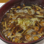 蕎麦　もり木 - 温かいなめこ蕎麦(追加料金)