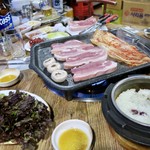 김삼보 - サムギョプサル(13000₩)