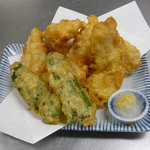 秀子 - あっさりオイシイなまずの天ぷらです