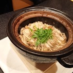 馬車道 大かわ - 土鍋キノコ御飯