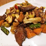 自然派中華 クイジン - 宮崎産和牛と松茸 秋の味覚炒め　