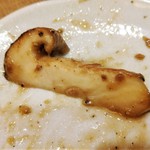 自然派中華 クイジン - 宮崎産和牛と松茸 秋の味覚炒め　こんな立派な松茸が入ってます