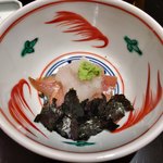 にい留 - 【佐渡の鰤　辛み大根と海苔】軽めの熟成と仰っていましたがとても味濃く感じました。脂の乗りも程好く大根でさっぱり、海苔で磯の香を強調です。