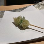 にい留 - 【銀杏と絹さや　串】銀杏のほろ苦さと絹さやの程よい青くささがたまりません。