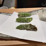 にい留 - 【アスパラガス】穂先・中ほど・根元と三つに分けられたアスパラは食感の違いが際立ち面白いです。