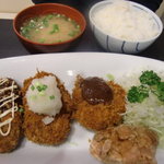 キッチン ニューほしの - 柔らかひれかつ☆週代わりだよ♪トッピングに鶏唐揚げ１００円