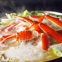 ズワイカニの白みそバター鍋（２～３人前）