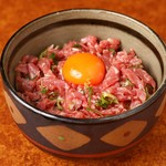 金泉苑 - ユッケ丼