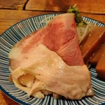麺屋 Somie's - トッピング（低温調理の鶏胸肉と豚叉焼）＆材木メンマ、葱、カイワレ大根