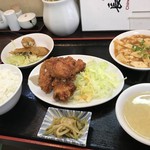 長城 - 鶏のから揚げ定食 780yen
