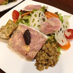 ビストロ バキュース - 鴨とフォアグラのテリーヌ