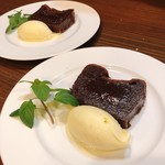 ビストロ バキュース - フォンダンショコラ