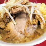 ラーメン二郎 - 豚