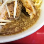 ラーメン二郎 - スープ