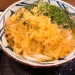 丸亀製麺 - かけうどん並みとネギ、天かす