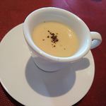 レストラン レジーナ - カリフラワーのスープ　2018.11