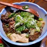 よし半 - 牛すじ煮込み