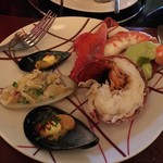 db bistro & oyster bar - お皿に取るのが楽しい。