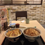 味奈登庵 - #家庭画報風味。  
      ま、家庭画報の読者さンは唐辛子ブチまけたりしないか。
      はは。