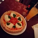 ラドンナ原宿 - マルゲリータピザとグレープフルーツジュース　2018.11