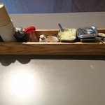 Udon Kyutaro - 内観(テーブル)