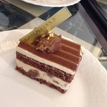 ガトー・ド・ボワ A LA MAISON - シャンテーニュ