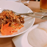 Indochine Saigon - ○牛肉と玉ねぎ炒めサラダ様