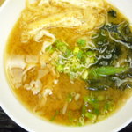 めん次郎 - 豚汁です。＋七味！でも今回も超熱々ではない！