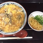 丸亀製麺 - 牡蠣づくし玉子あんかけ670円