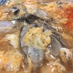 丸亀製麺 - 牡蠣づくし玉子あんかけ、牡蠣アップ