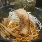 東京とんこつラーメン龍 - 