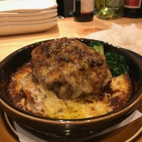 ビストロ 222 - 熱々の器に入ってきます