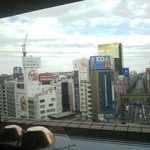 万世 千代田 - 神田川を境に秋葉原方面。かぐや姫の歌のように横町の風呂屋も無く、三畳一間でもありません。