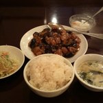 大頭菜館 - 鶏肉とナスの辛味炒め定食