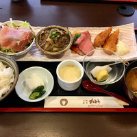 すき焼割烹 かとう - Ｕちゃんのレビューで一目惚れをした「レディースランチ」です♫
