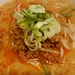 Takanchi No Ramen - 味噌担々麺。鶏白湯スープベースの味噌担々麺。
                        